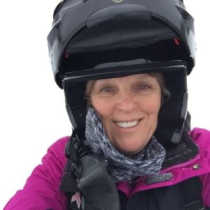 Meet your Posher, Elaine